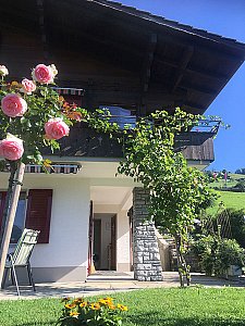 Ferienwohnung in Aeschlen ob Gunten - Sitzplatz frontal zum See