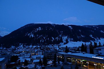 Ferienwohnung in Davos - Am Abend auf dem Balkon
