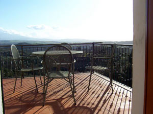 Ferienwohnung in Petroio - Die Terrasse mit traumhaftem Ausblick!