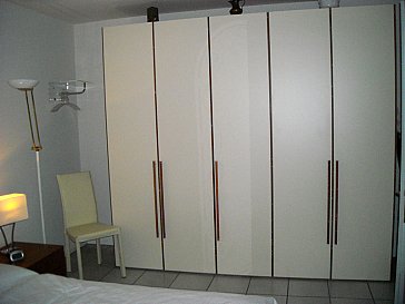 Ferienwohnung in Ascona - Schrank vom Schlafzimmer