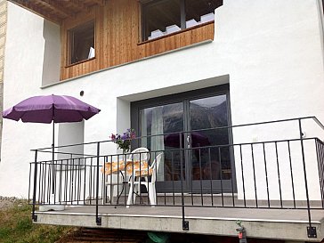 Ferienwohnung in Tschlin - Terrasse