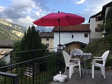 Ferienwohnung in Tschlin - Terrasse