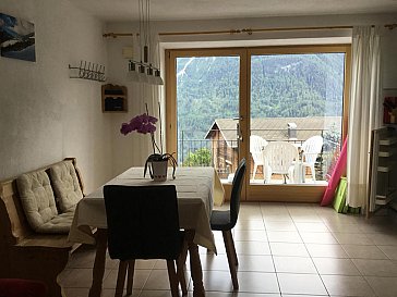 Ferienwohnung in Tschlin - Blick auf die Terasse