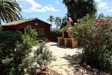 Ferienhaus in Porto Cristo-Cala Romàntica - Grillplatz im Garten