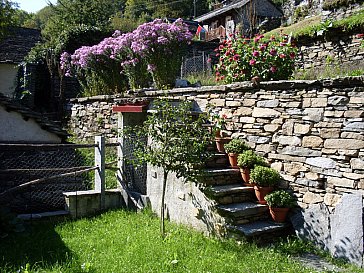 Ferienhaus in Linescio - Garten