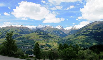 Ferienwohnung in Surcuolm - Aussicht auf das wunderbare Bergpanorama