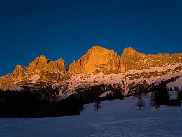 Ferienwohnung in Karersee-Welschnofen - Der Rosengarten erstrahlt