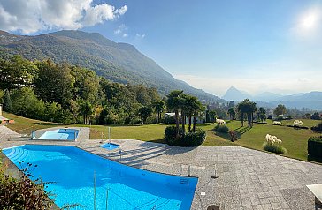 Ferienwohnung in Lugano-Cadro - Aussenschwimmbad und Kinderbecken