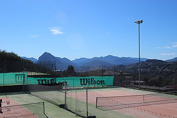 Ferienwohnung in Lugano-Cadro - Tennisplätze und Minigolfanlage