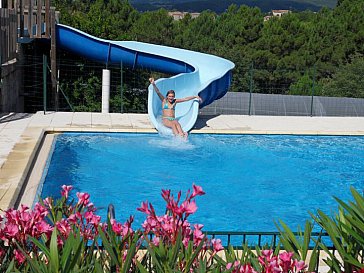 Ferienhaus in Rosières - Schwimmbad mit Planschbecken