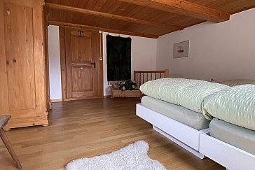 Ferienwohnung in Schwanden - Schlafzimmer 1