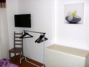 Ferienwohnung in Rheinhausen - Schlafzimmer (3 Personen)