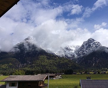 Ferienwohnung in St. Ulrich am Pillersee - Blick vom Balkon auf die Loferer Steinberge