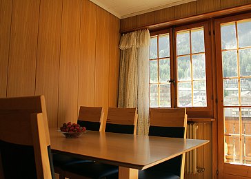 Ferienwohnung in Leukerbad - Esstisch