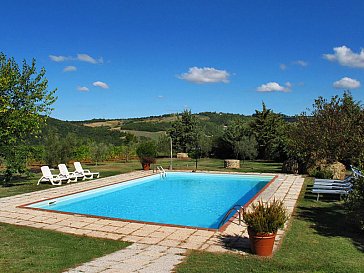 Ferienwohnung in Pomarance - Poolanlage