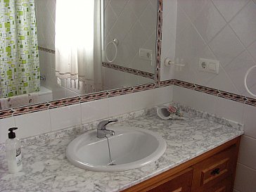 Ferienhaus in Conil de la Frontera - Badezimmer mit Badewanne