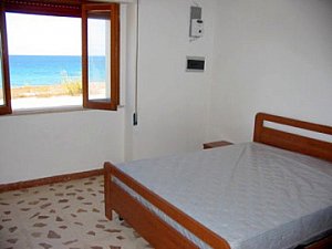 Ferienhaus in Marina di Mancaversa - Doppelzimmer mit Meerblick