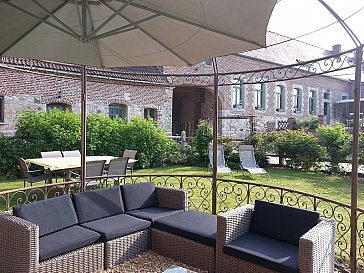 Ferienwohnung in Saint Martin sur Ecaillon - Garten und Loungeset