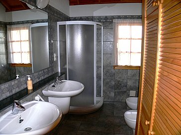 Ferienhaus in Tijarafe - Bad Doppelwaschbecken, Dusche, Bidet, WC