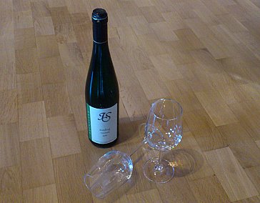 Ferienhaus in Neumagen-Dhron - Wein aus eigener Abfüllung