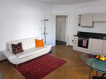 Ferienwohnung in Basel - Wohnzimmer mit Küche