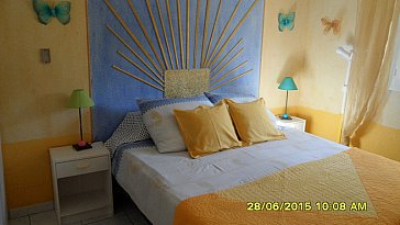 Ferienwohnung in St. Pierre la Mer - Schlafzimmer andere Sicht