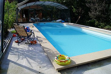 Ferienwohnung in Loich - Schwimmbad Innenansicht