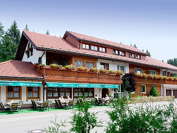 Ferienwohnung in Hinterzarten - Ansicht Ferien- und Gasthaus s´Pfännle