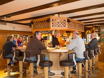 Ferienwohnung in Hinterzarten - Unsere Theke im Restaurant