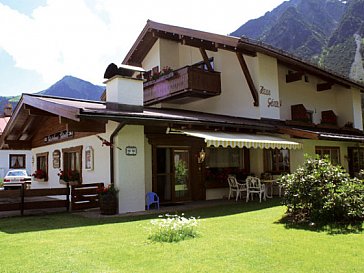 Ferienwohnung in Mittelberg - Unser Haus im Sommer