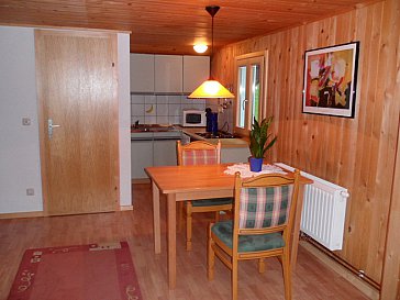 Ferienwohnung in Silbertal - Küche mit Esstisch