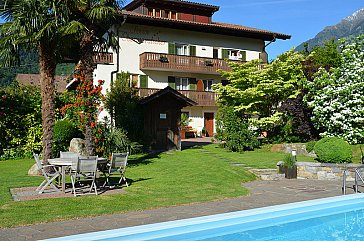 Ferienwohnung in Algund - Seitenansicht Obermaratscher