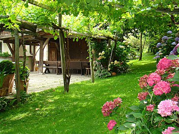 Ferienwohnung in Algund - Gemütliche Gartenlaube