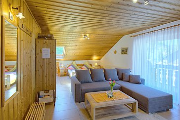 Ferienwohnung in Münstertal - Wohn-Schlafzimmer - Wohnung im Dachgeschoss