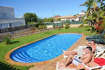 Ferienhaus in Riomar, Riumar - Garten mit Pool