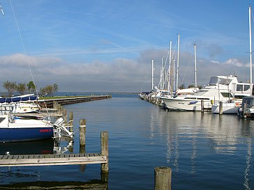 Ferienwohnung in Saal OT Neuendorf - 250 m enbtfernter Hafen