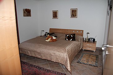 Ferienwohnung in Grächen - Schlafzimmer