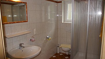 Ferienwohnung in Kappl - 2.u. 3.Schlafzimmer gleich mit DU/WC