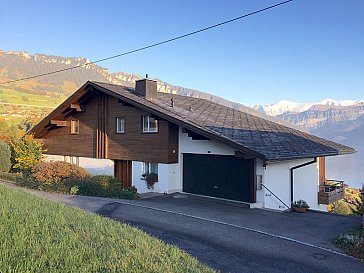 Ferienwohnung in Aeschlen ob Gunten - Chalet Haftka mit Blick über den Thunersee