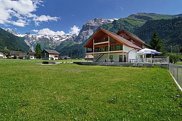 Ferienhaus in Engelberg - Die Gruppenunterkunft im Sommer