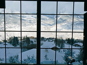 Ferienhaus in Haute-Nendaz - Blick durch die Panoramafenster