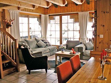 Ferienhaus in Haute-Nendaz - Der schöne Wohnraum mit Schwedenofen