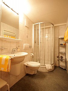 Ferienwohnung in Mittelberg - Badezimmer