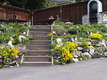 Ferienwohnung in Wolkenstein in Gröden - Steingarten, Terasse und Grill