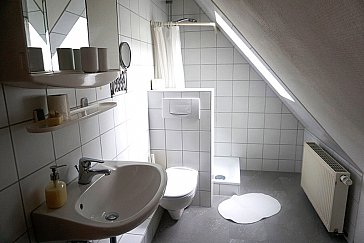 Ferienwohnung in Hinterzarten - Bad mit Dusche