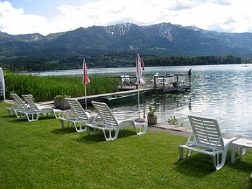 Ferienwohnung in Egg am Faaker See - Ferienwohnungen Mistelbauer DIREKT am See Wiese