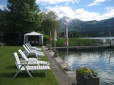 Ferienwohnung in Egg am Faaker See - Ferienwohnungen Mistelbauer DIREKT am See Wiese