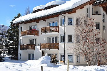 Ferienwohnung in Sils-Maria - Aussenansicht im Winter