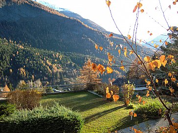 Ferienwohnung in Mörel-Breiten - Garten Herbst