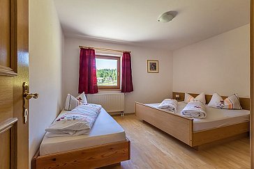 Ferienwohnung in Reschen - Schlafzimmer Edelweiss und Enzian